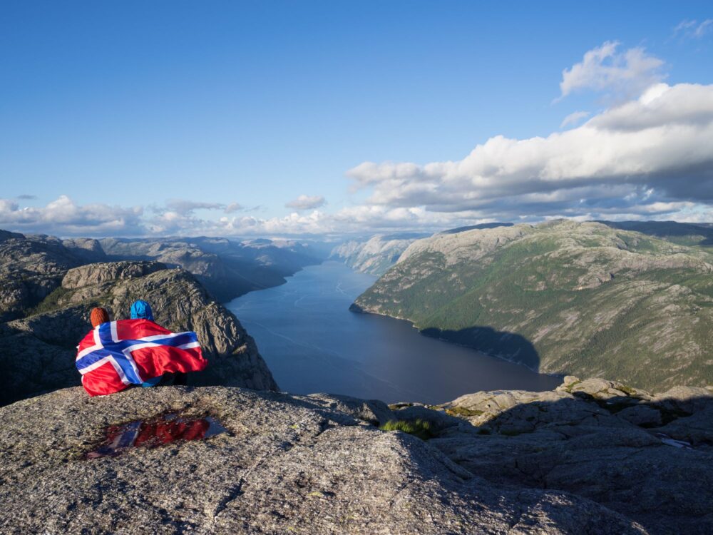 WEEKEND W NORWEGII - LYSEFJORD, KJERAG I WODOSPADY