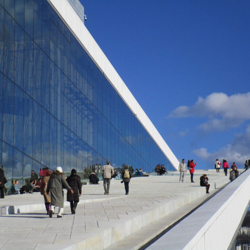 108 Oslo na weekend (sobota -niedziela)